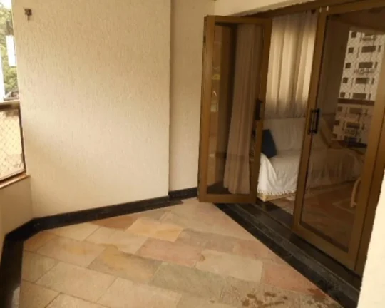 Imagem Apartamento à venda no Guarujá na Praia das Pitangueiras.