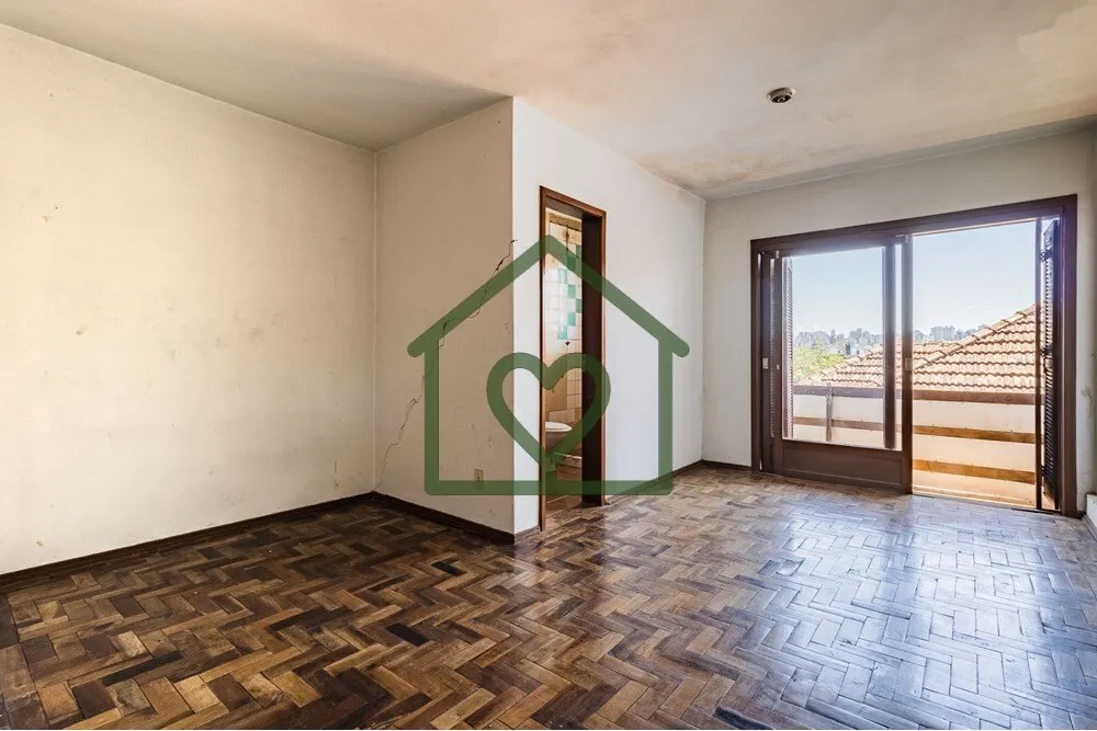 Imagem Terreno à Venda com área total de 528m² na Rua Guilherme Alves, 1744, Bairro Partenon. Oportunida...