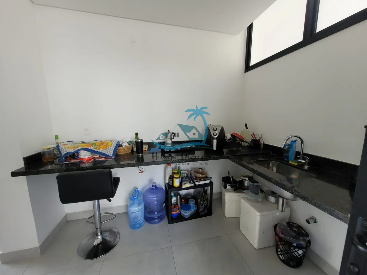 Imagem Casa nova com 2 suítes a venda em condomínio fechado a 500 metros da orla do Itaguá em Ubatuba