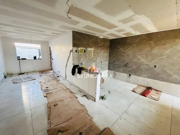 Imagem Casa duplex à venda no bairro Jardim Petrópolis- Betim/MG