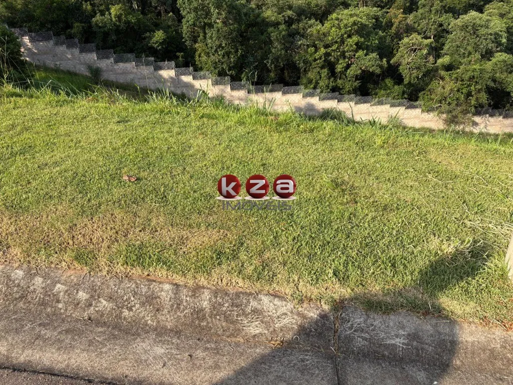 Imagem Terreno à venda em condomínio de alto padrão em Vinhedo-SP - 850m² no Condomínio Campo de Toscana