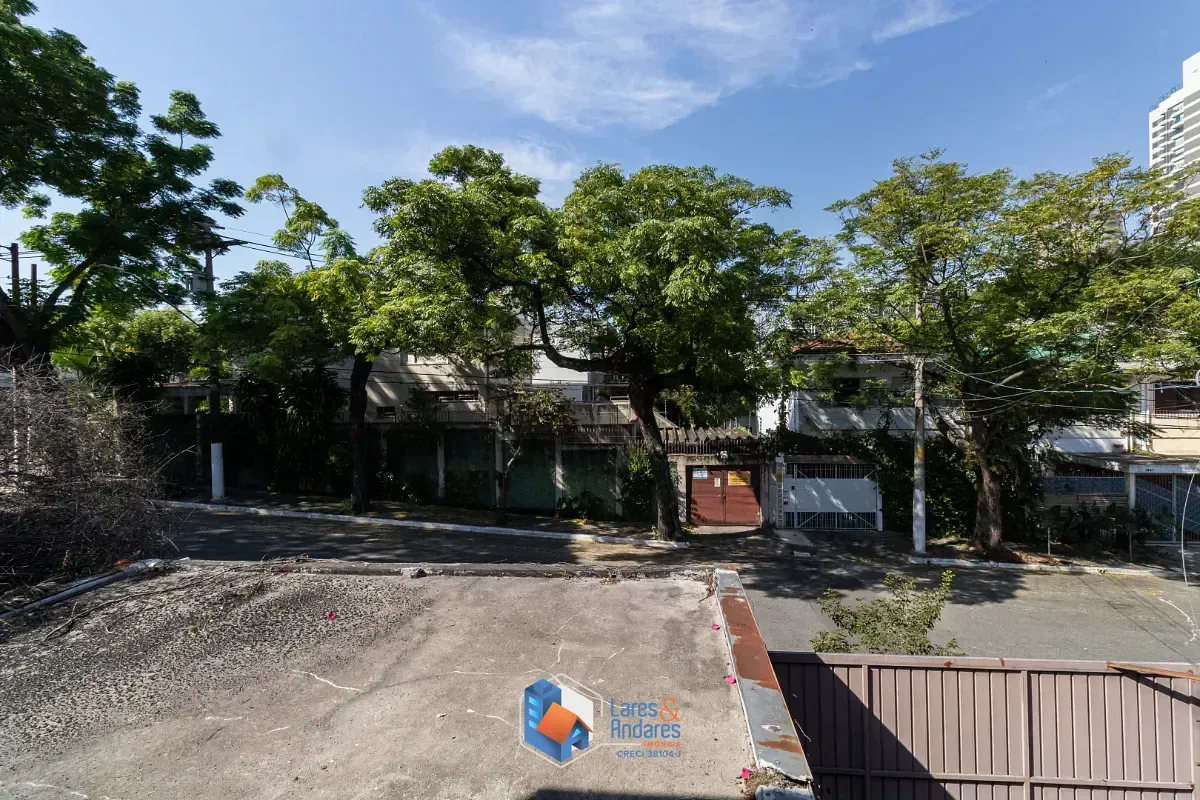 Imagem Casa para venda em Moema com 3 quartos, sendo 1 suíte, 190m²