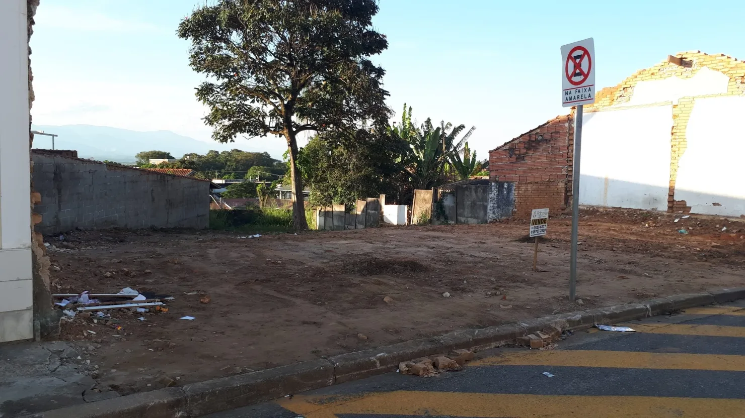 Foto do imóvel Terreno à venda 157.5M², Centro, Pindamonhangaba - SP