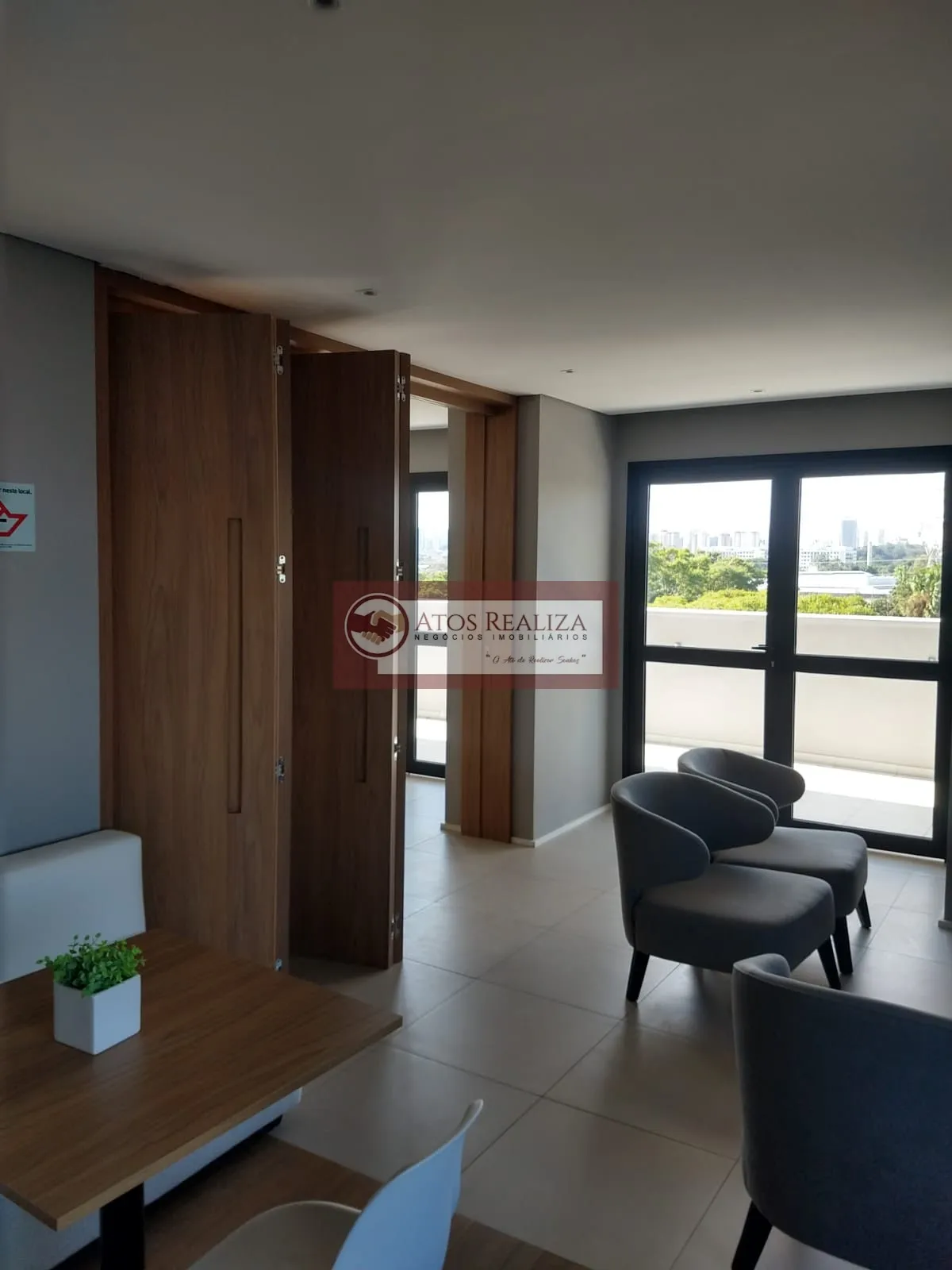 Imagem Apartamento com sacada em Socorro - São Paulo
