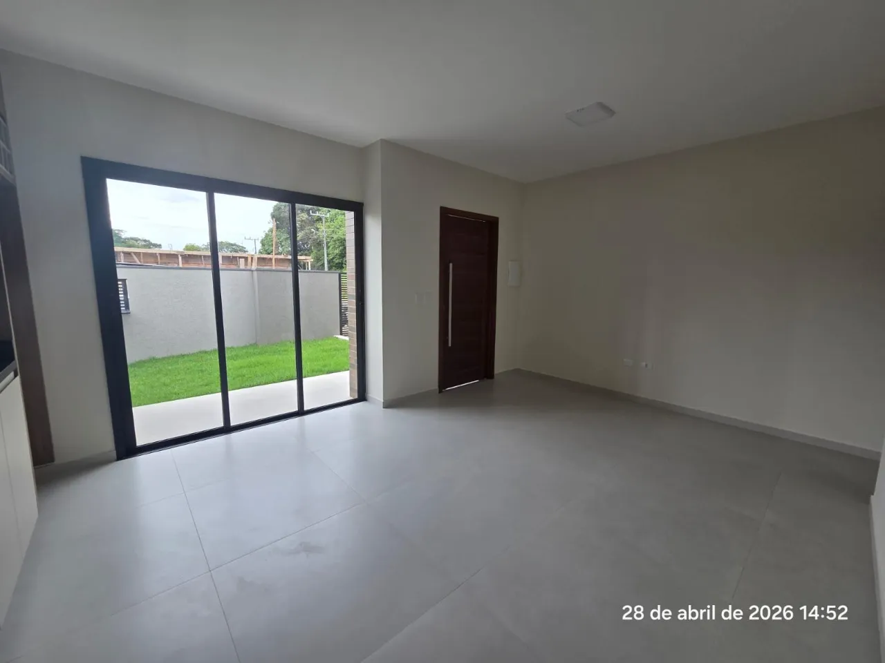 Imagem Casa de esquina em construção, com projeto moderno e excelente padrão de acabamento.
São 3 dormi...
