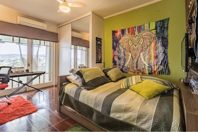 Imagem Casa para venda no bairro Santo Antônio em Porto Alegre