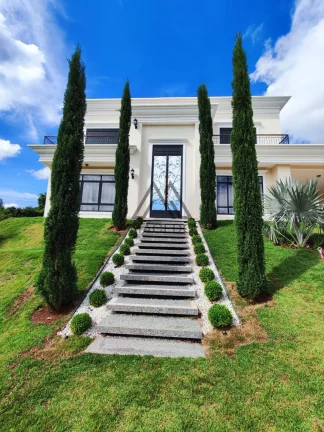 Foto do imóvel Casa de Luxo com Vista para a Cuesta e Lago - Ninho Verde 2, Pardinho/SP.
