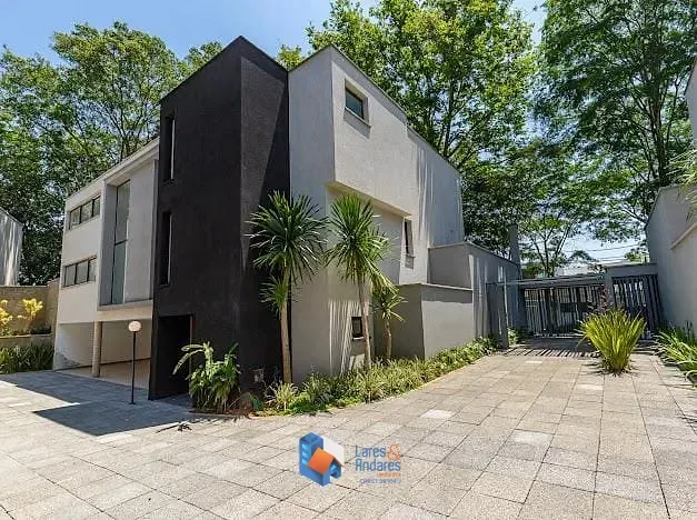 Foto do imóvel Casa em condomínio para venda em Jardim Cordeiro com 4 quartos, sendo 4 suítes, 719m² em Rua José Gambarini