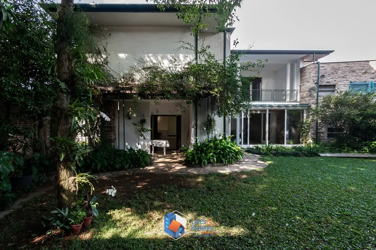 Imagem Casa comercial para venda em Jardim América, 642m²