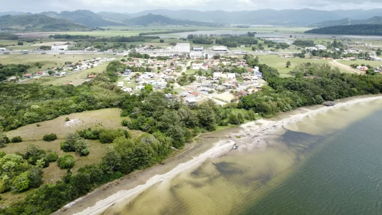 Imagem Casa Geminada no Alto Arroio, Imbituba-SC, 300m da Lagoa de Ibiraquera, apta a financiar!