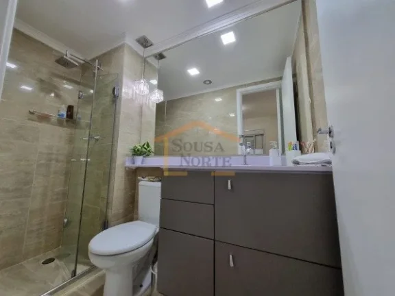 Imagem Um lindo apartamento em porcelanato, todo mobiliado, 1 dormitório, sala, sacada com vidros e persia...