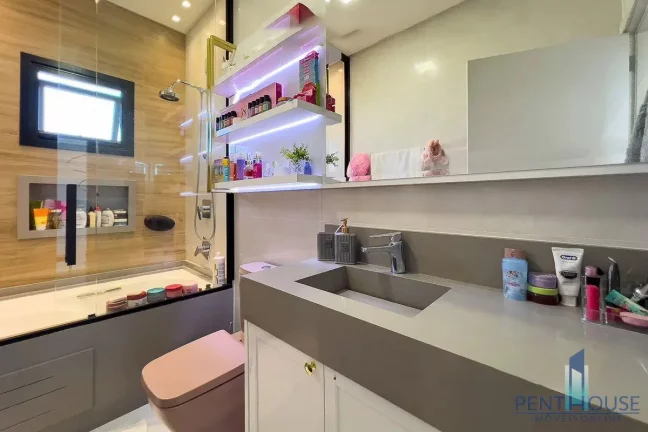Imagem Casa em Condomínio para Venda em Camboriú, Santa Regina, 3 dormitórios, 3 suítes, 4 banheiros, 4 vagas