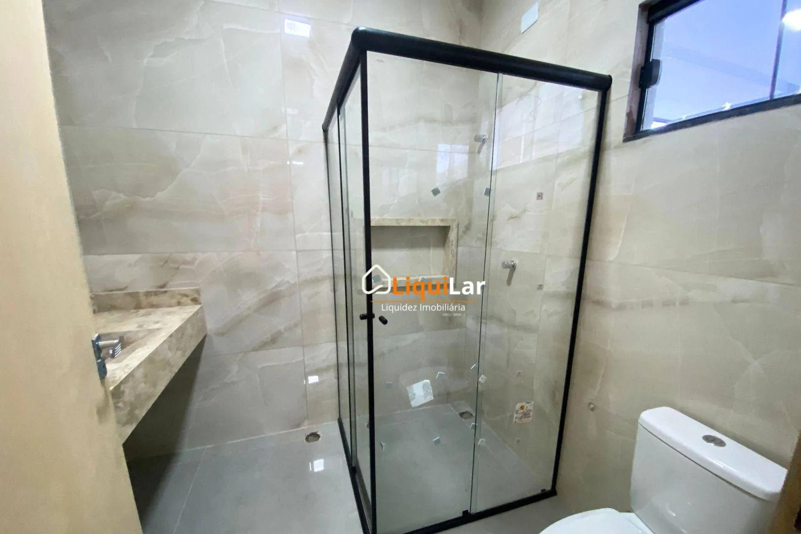 Imagem Casa Térrea à Venda no Rita Vieira com 3 Suítes, Piscina e Varanda Gourmet