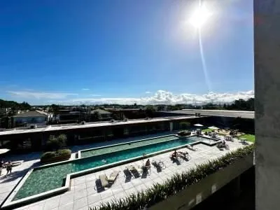 Imagem Excelente Studio mobiliado com vaga coberta no Living Resort House