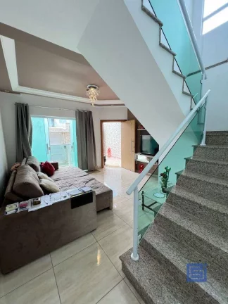 Imagem Casa com (02) dormitórios à venda, 212 m² por R$ 640.000