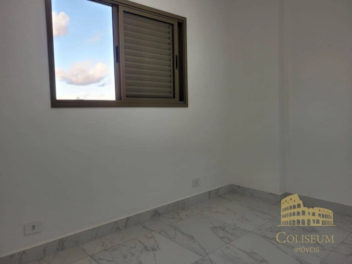 Imagem Apartamento com 2 dormitórios para alugar, 61 m² por R$ 3.200,00/mês - Aviação - Praia Grande/SP
