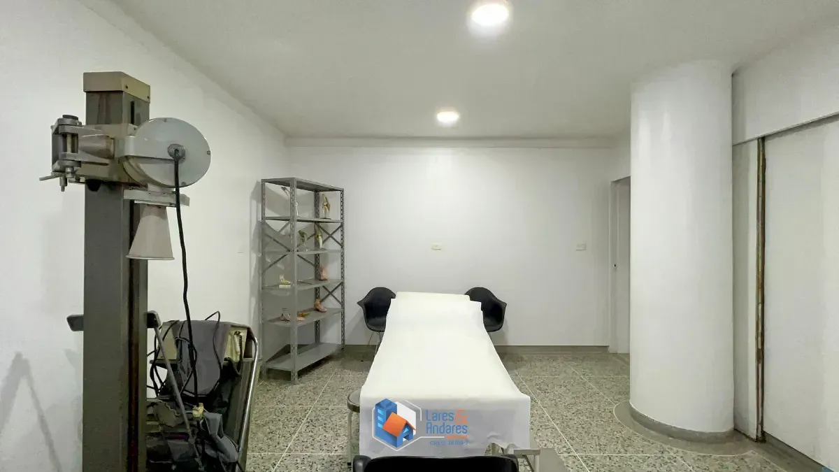 Imagem Conjunto comercial para venda em Jardim Paulista, 317m²