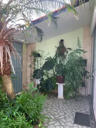 Imagem Excelente casa de 4 quartos e 3 banheiros, na praia do morro, toda em armários planejados,