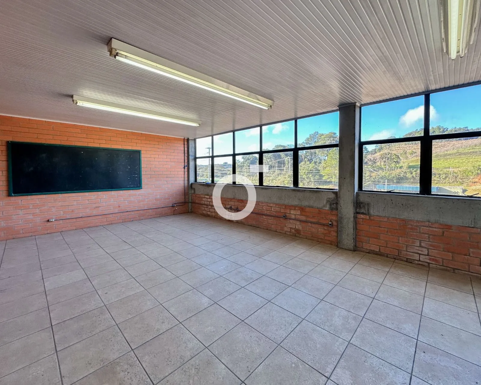 Imagem Pavilhão à venda em Caxias do Sul, Ana Rech , 2032m2