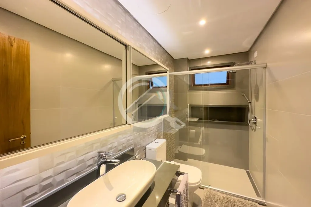 Imagem Apartamento porteira fechada com 3 dormitórios em edifício nobre no coração do Bairro Menino Deu...