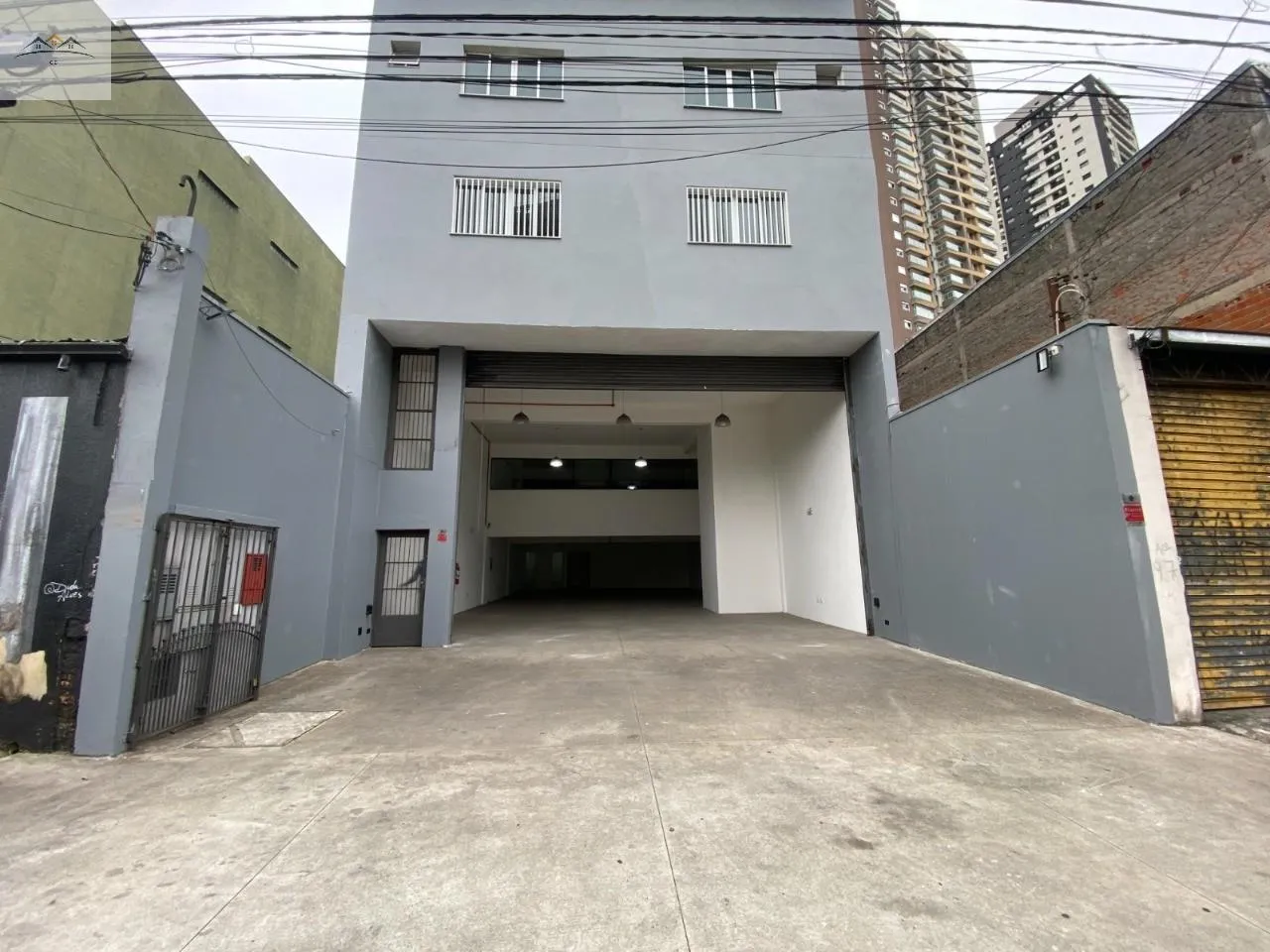 Imagem Galpão Comercial para locação em Osasco Vl. Osasco 300m² + 50m² de Mezanino
