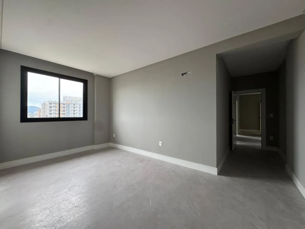 Imagem Apartamento com vista para o mar à venda com 155.85m2 por R$ 3.900.000,00