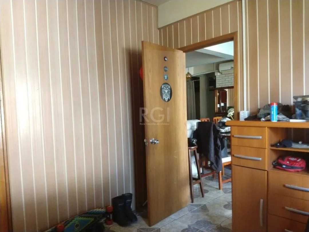Imagem Casa para Venda - 322.4m², 2 dormitórios, 7 vagas - Cristal