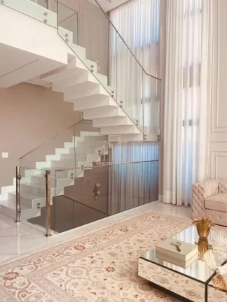 Imagem Casa Alto Padrão à Venda em Alphaville Salvador I | 5 Suítes | Porteira Fechada | Área Gourmet | Piscina