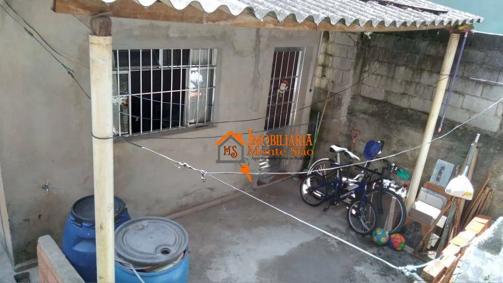 Imagem Sobrado com 6 dormitórios à venda, 270 m² por R$ 350.000,00 - Cidade Soberana - Guarulhos/SP