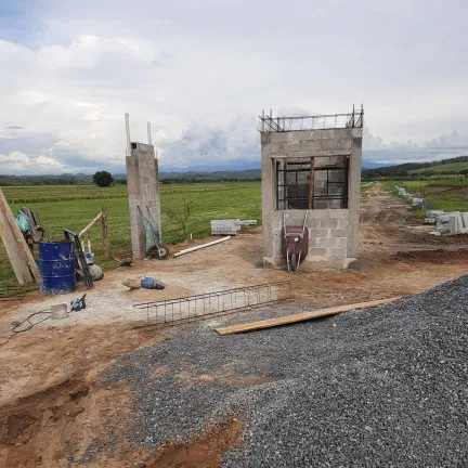 Terreno à Venda, 1.000 m² em Centro - Cruzeiro