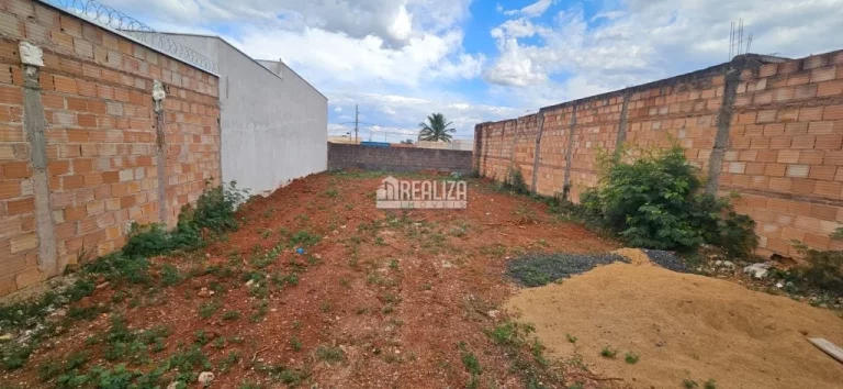 Imagem Terreno à venda no Jardim Itália II, Uberaba - Invista em um local privilegiado!