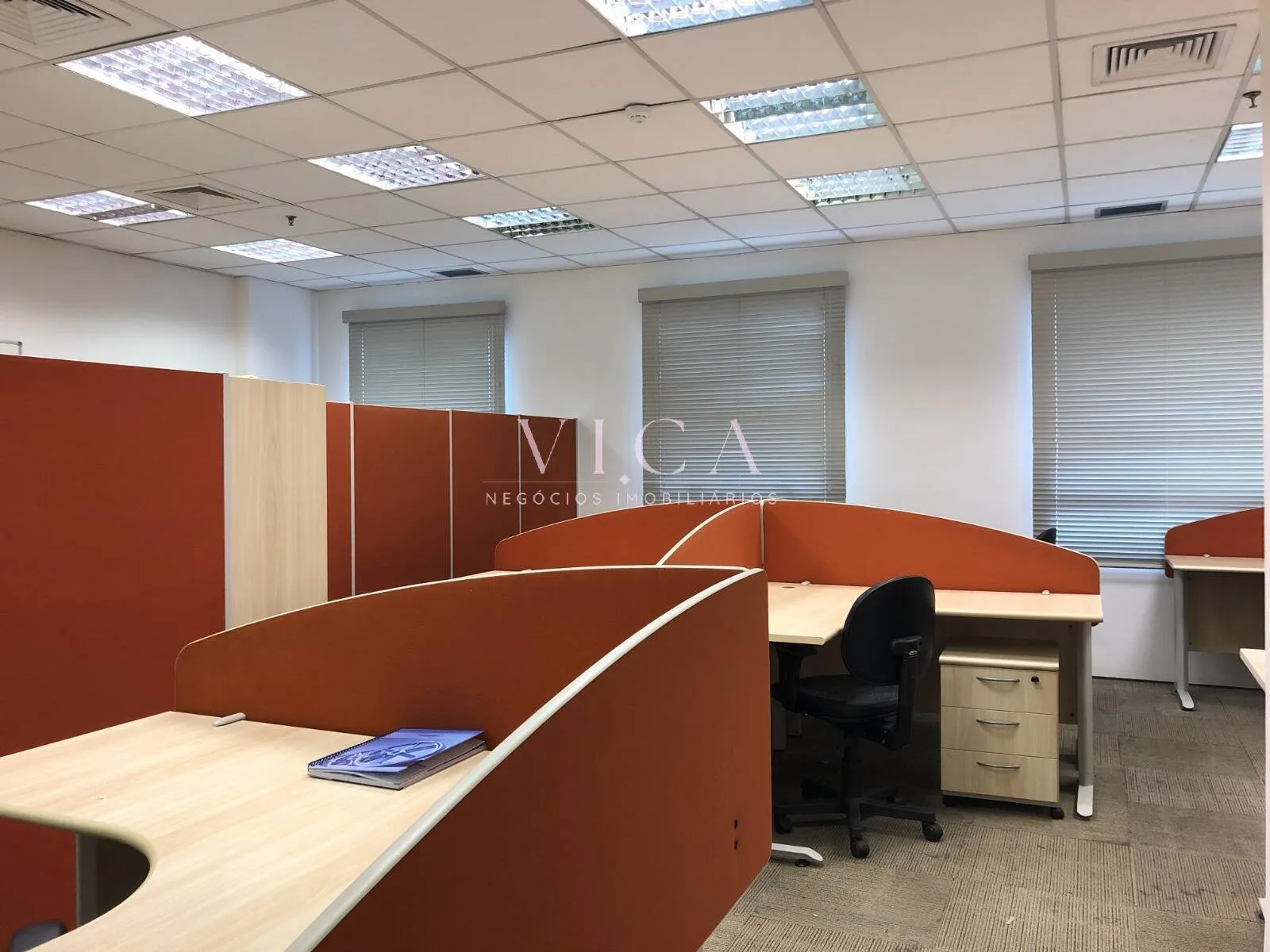 Foto do imóvel Sala para alugar com 56m² - em Alphaville - Barueri/SP