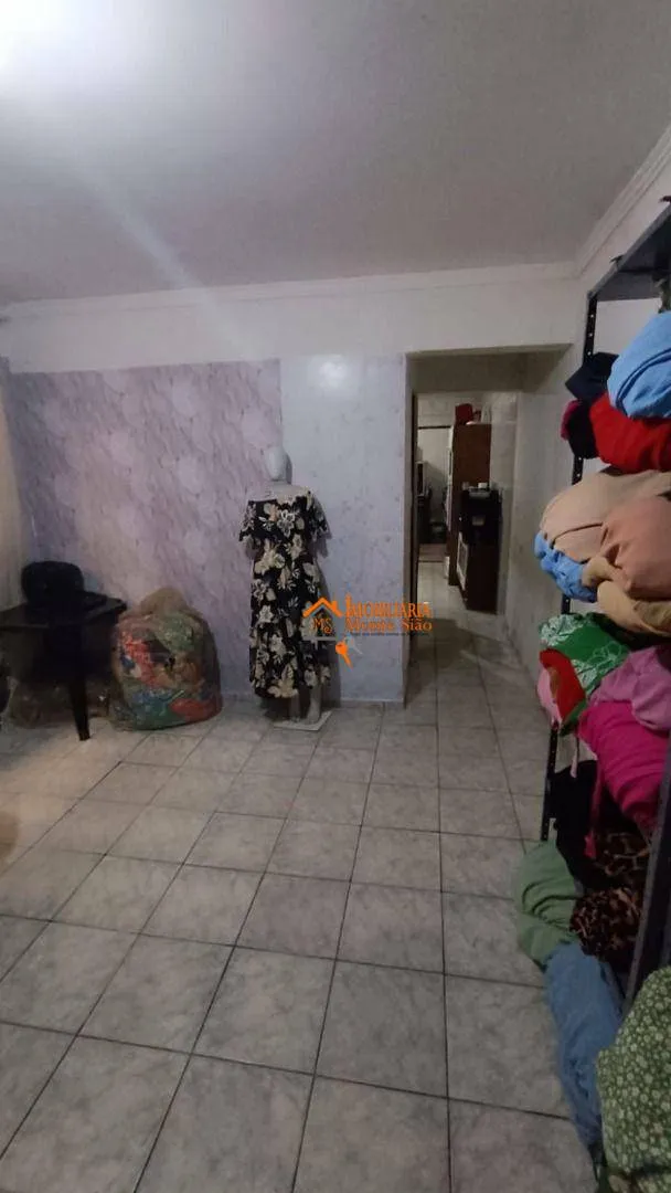Imagem Sobrado com 5 dormitórios à venda, 300 m² por R$ 320.000,00 - Jardim Marilena - Guarulhos/SP