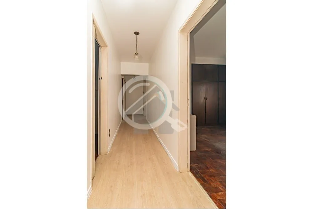 Imagem Excelente Oportunidade de Apartamento à Venda! Características do Imóvel: Dormitórios: 3 espaço...