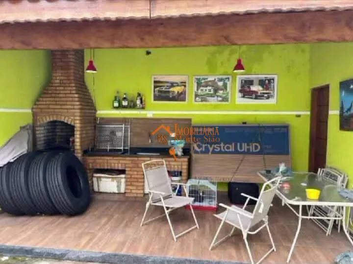 Imagem Sobrado com 3 dormitórios à venda, 200 m² por R$ 630.000,00 - Bonsucesso - Guarulhos/SP