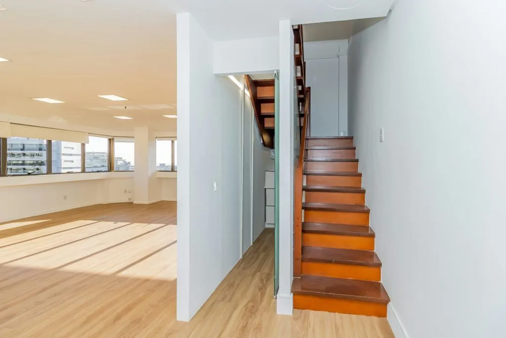 Imagem Sala / Conjunto Comercial à venda no Bairro Moinhos de Vento - Porto Alegre