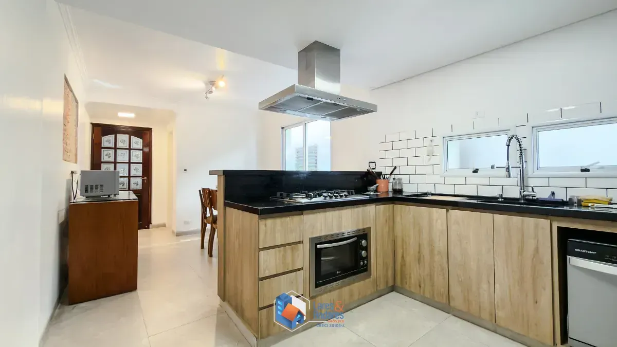 Foto do imóvel Sobrado para venda em Jaguaré com 3 quartos, sendo 1 suíte, 171m² em Rua Bartolomeu de Ribeira