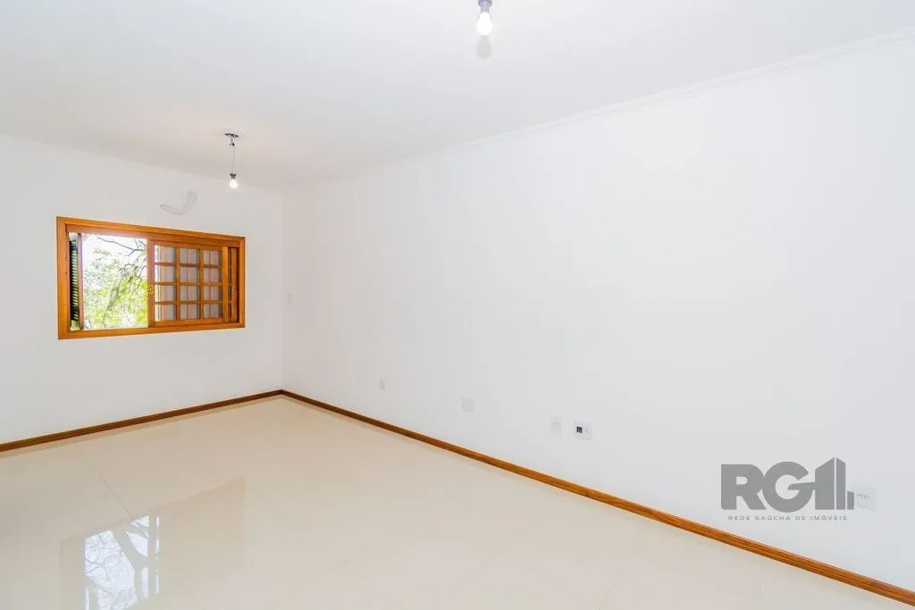 Imagem Casa 320m², 3 dormitórios, 3 vagas no bairro Jardim Itu