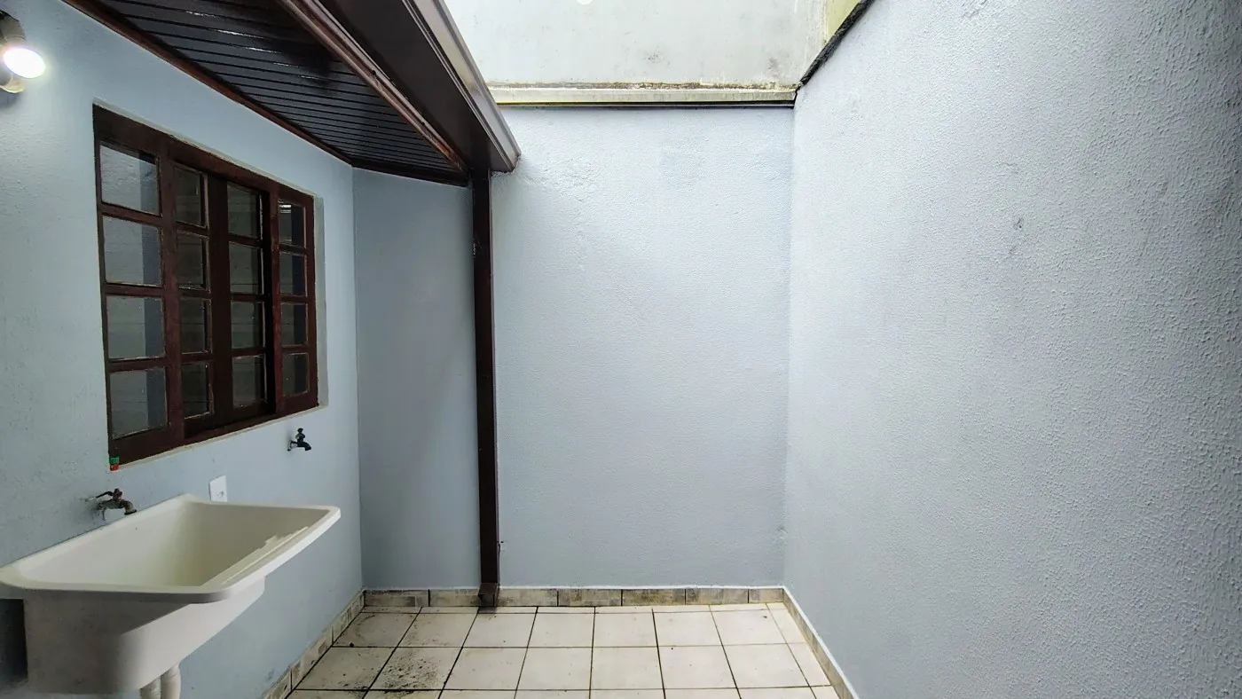 Imagem 60 m2 - Casa 3 quartos em Curitiba.São Lourenço. R$ 495.000.