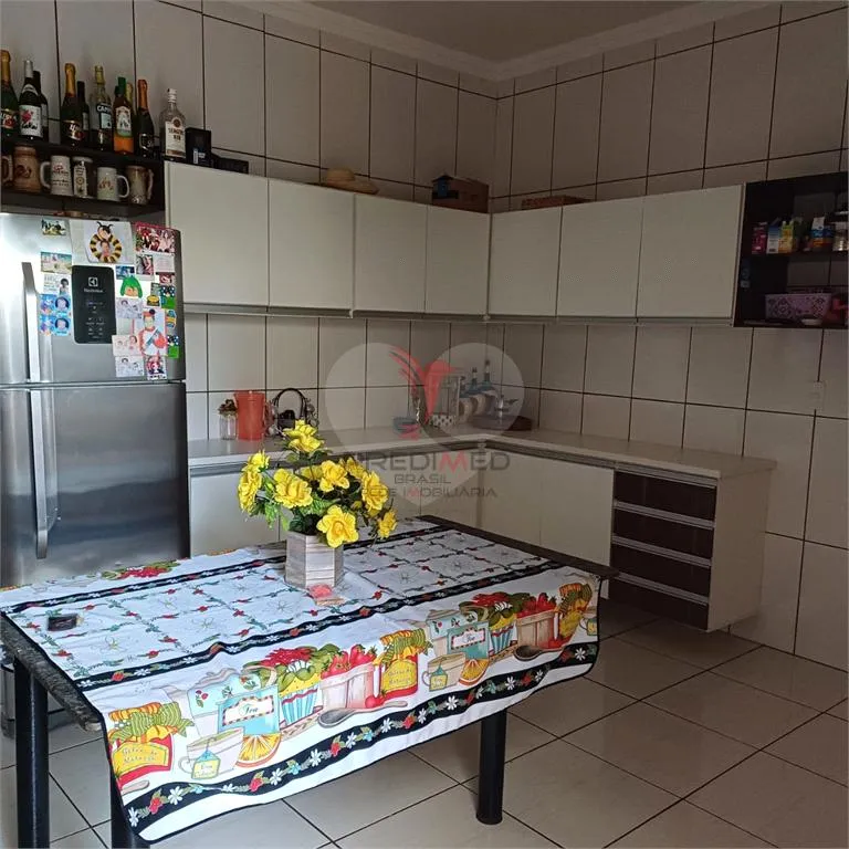 Imagem Casa de 3 quartos, 220m² no bairro Jardim Maria Luiza Iv, em Lençóis Paulista