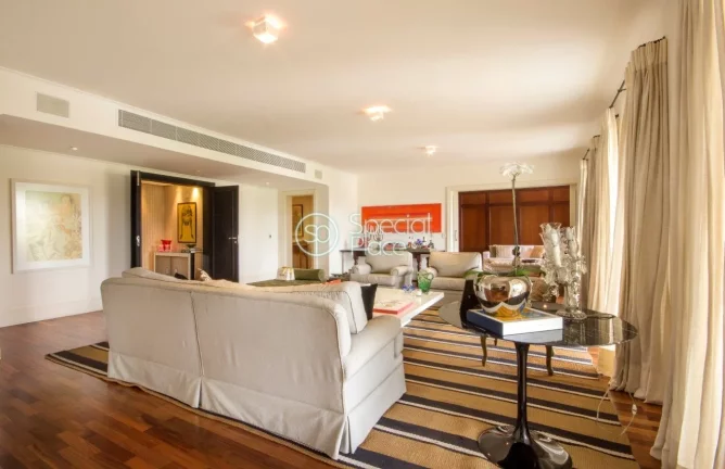 Imagem Excelente apartamento com 367m² na melhor rua do Jardim Guedala. Ótima planta com ambientes amplos...