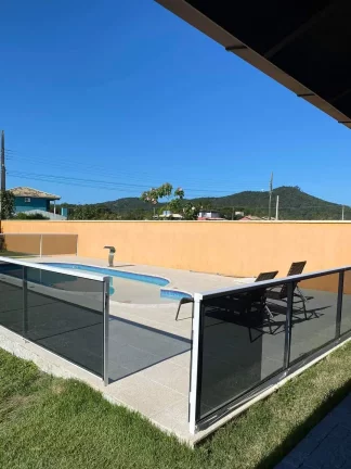 Imagem Casa Aconchegante e Mobiliada com Piscina e Área Gourmet em Ibiraquera - Imbituba/SC
