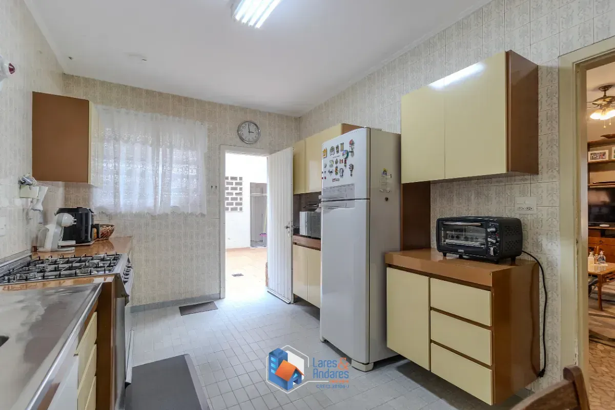 Imagem Casa para venda em Pacaembu com 3 quartos, 330m²