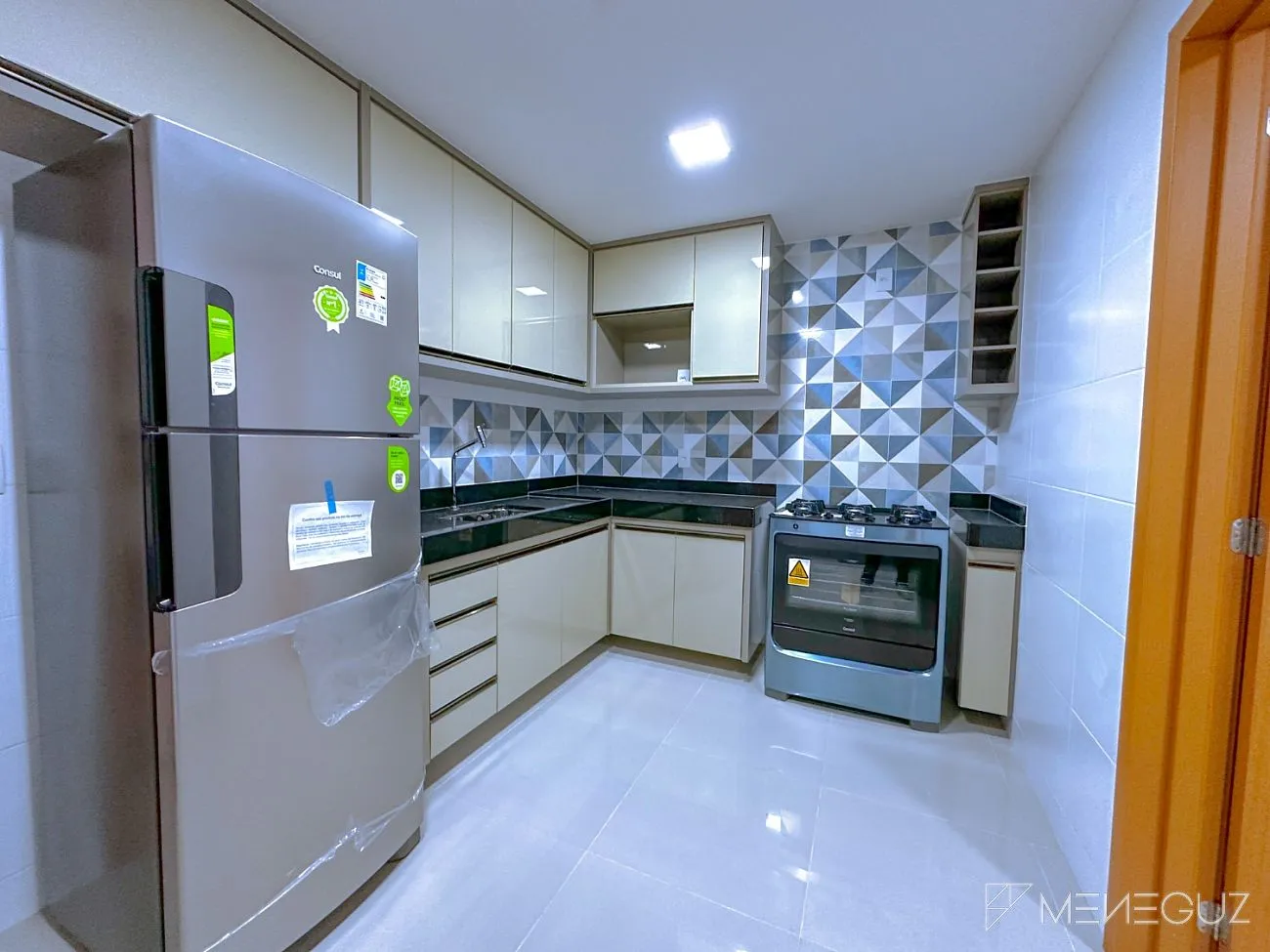 Imagem Residência Paradisíaca: Apartamento de 3 Quartos com Vista Deslumbrante para o Mar!