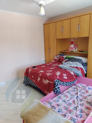 Imagem Casa de 2 dormitórios, 2 banheiros, 2 vagas, com 155m² em Taboão, São Bernardo do Campo