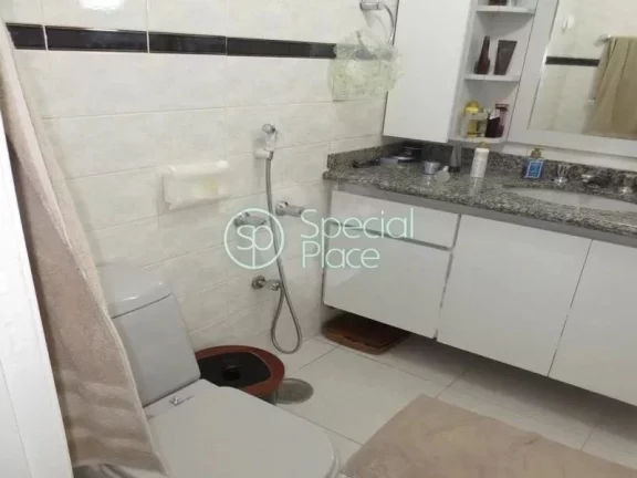 Imagem Apartamento aconchegante, bem amplo, reformado, pronto para morar, 134 metros, 4 dormitÃ³rios, 1 suÃ...