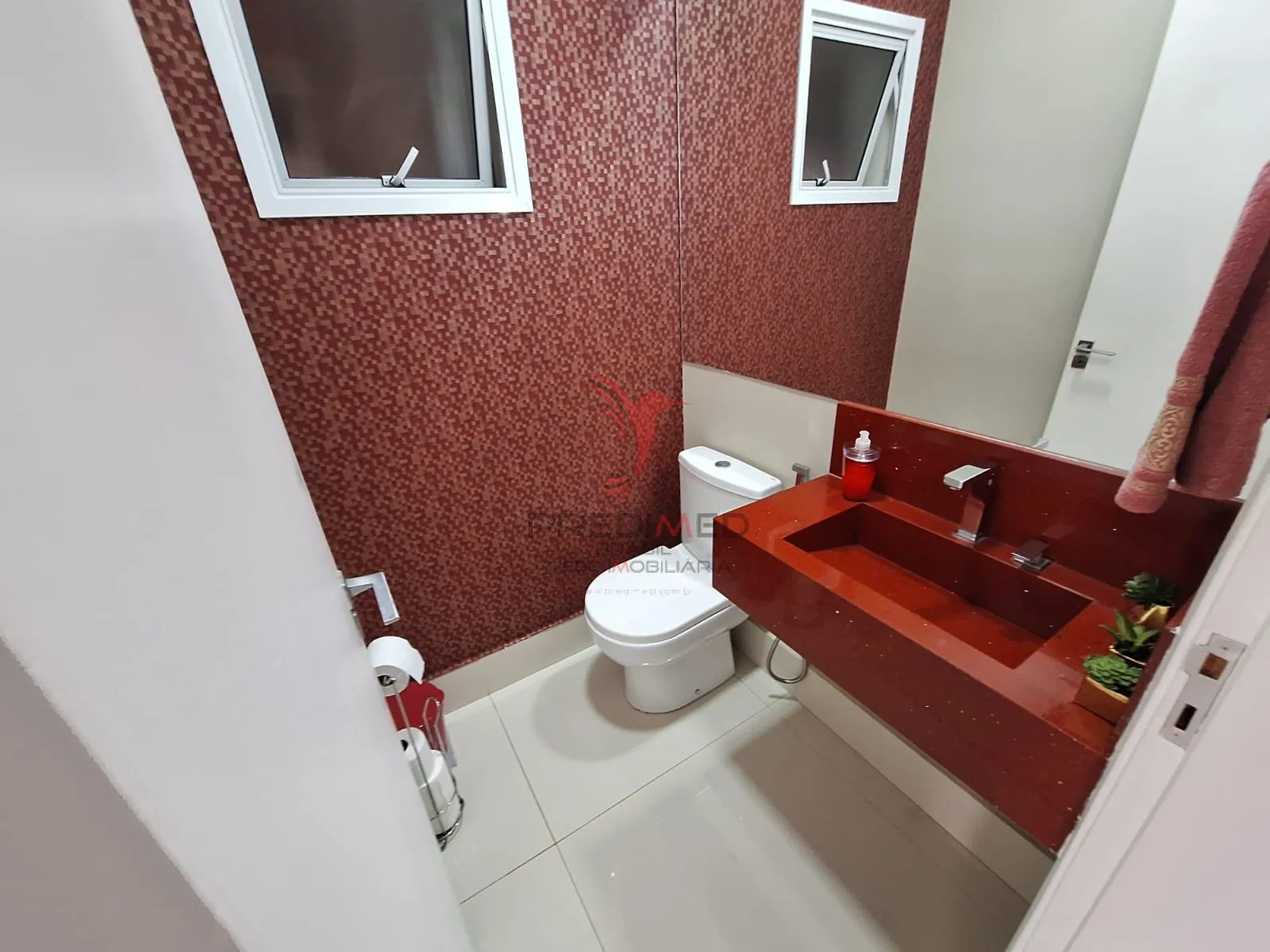 Imagem Venda Belíssimo Sobrado no Condomínio Park Unimep Taquaral