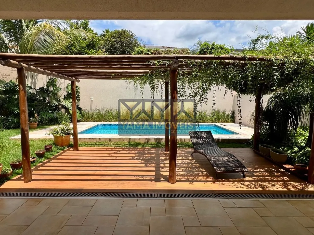 Imagem Condomínio Quinta do Golfe - Casa Térrea de Alto Padrão 4 Suítes no Quinta do Golfe | Varanda Gourmet e Fotovoltaica