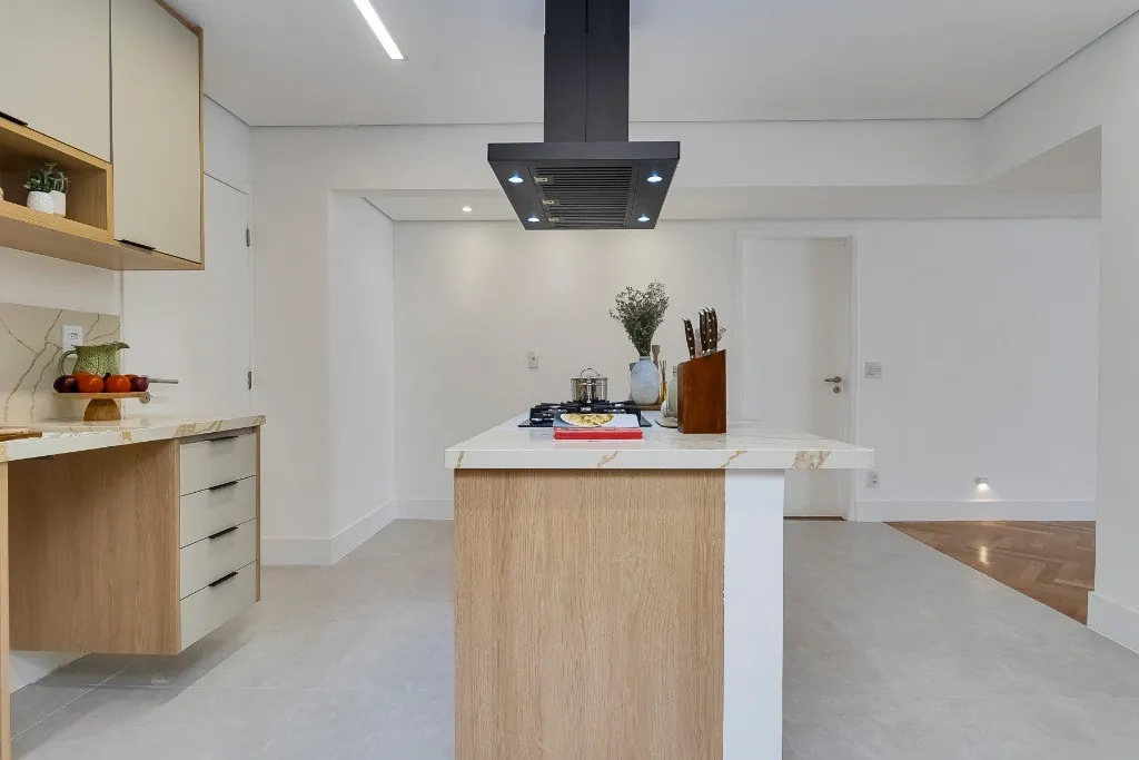 Imagem Imperdível apartamento de luxo em Cerqueira César - 2 quartos, 2 suítes, 3 banheiros, 2 vagas - São Paulo-SP, 143m².