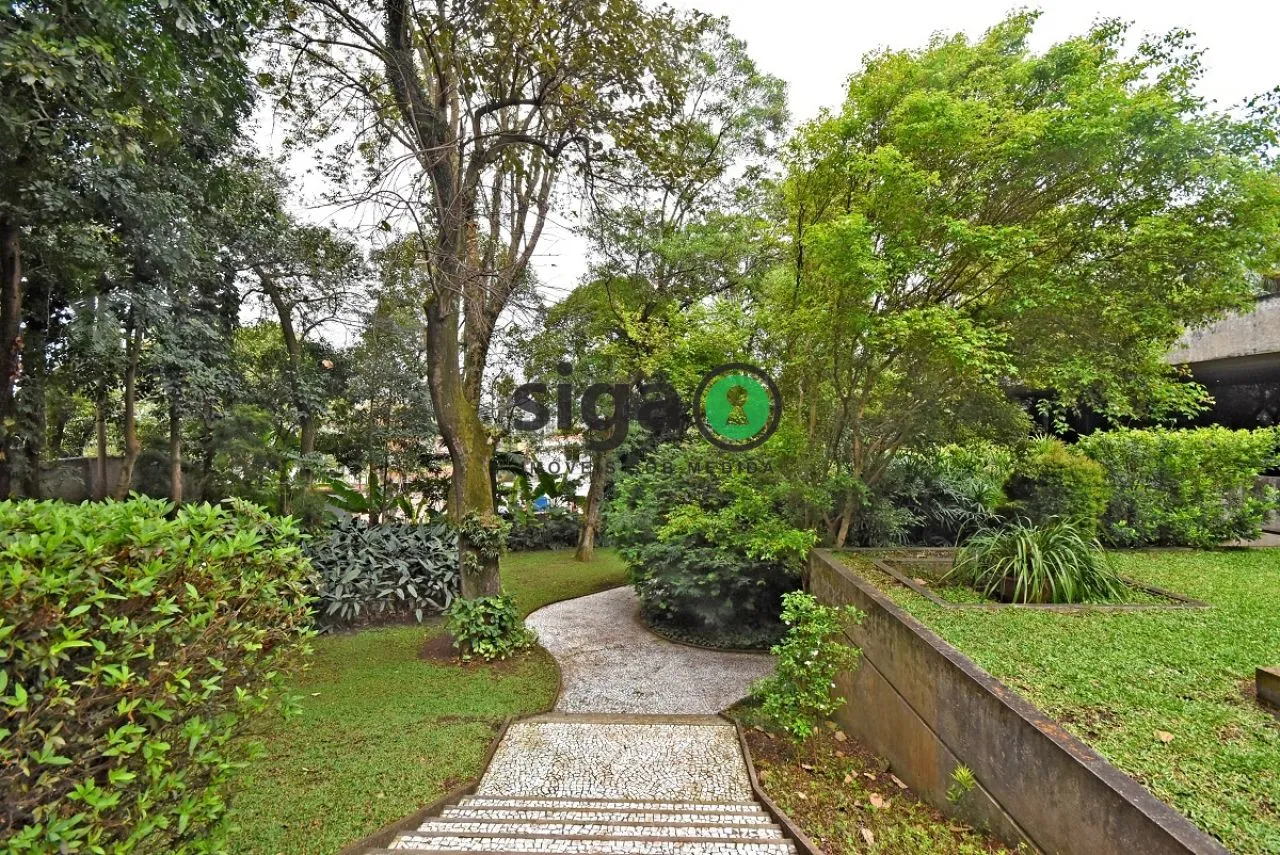 Imagem Casa a venda na Cidade Jardim com 4 quartos - 976m²